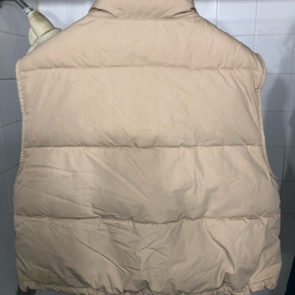 UCLA X H&M tan crop puffer vest size L Unisex - Picture 5 of 7